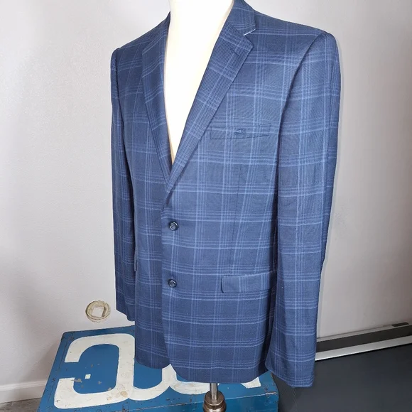 Moods of Norway mens piece bespoke suit 44R 35W